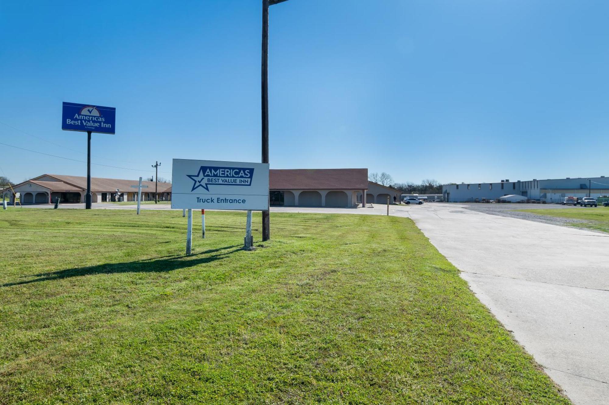 Americas Best Value Inn Bonham Eksteriør billede